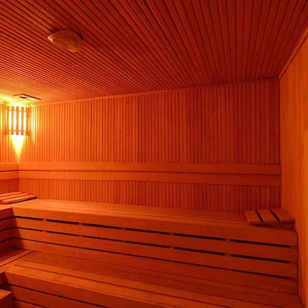 Ado Отель Тургутрейс